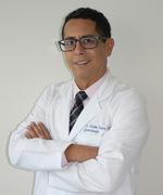 Dr. Rubén Santos Delfín